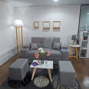 Sofá cama modelo Valparaíso con dos Puff