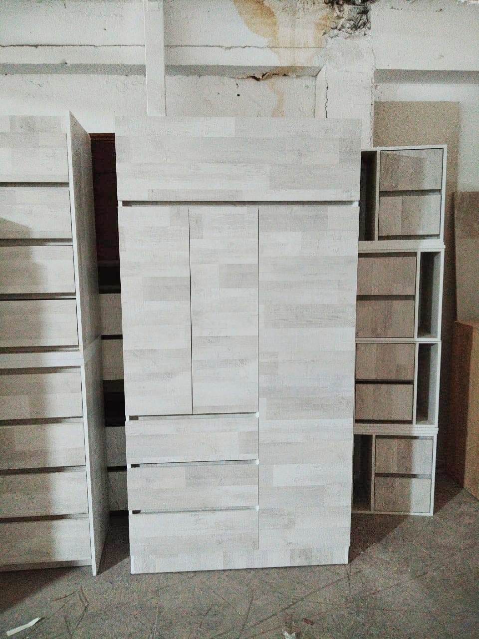 Closet Ropero con maletero 3 Puertas - Imagen 7