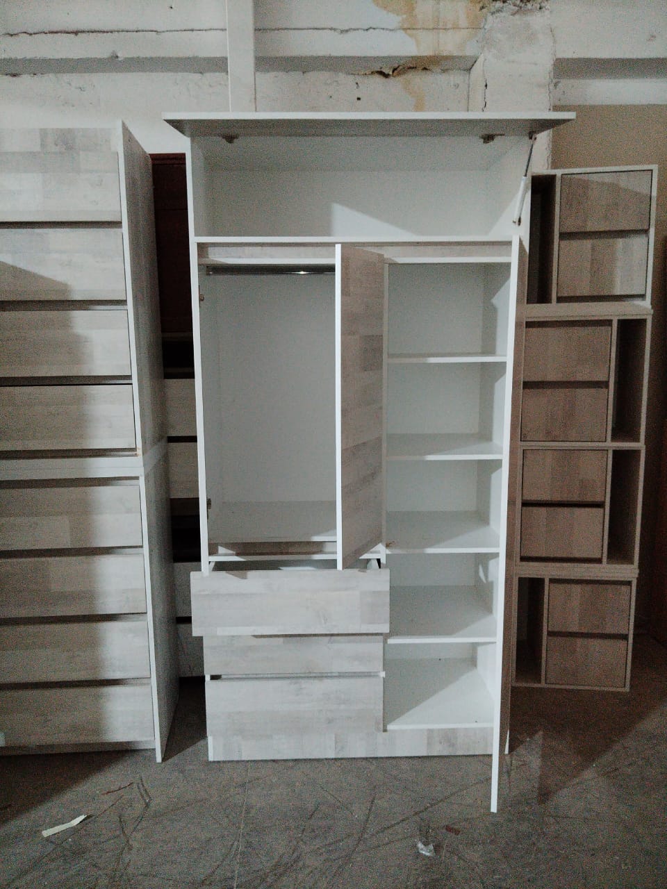 Closet Ropero con maletero 3 Puertas - Imagen 2
